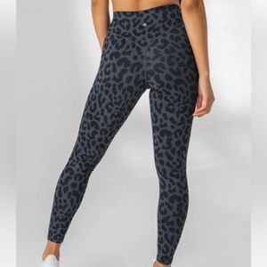 Balance Athletica Ascend Pant - King Cheetah Midnight M